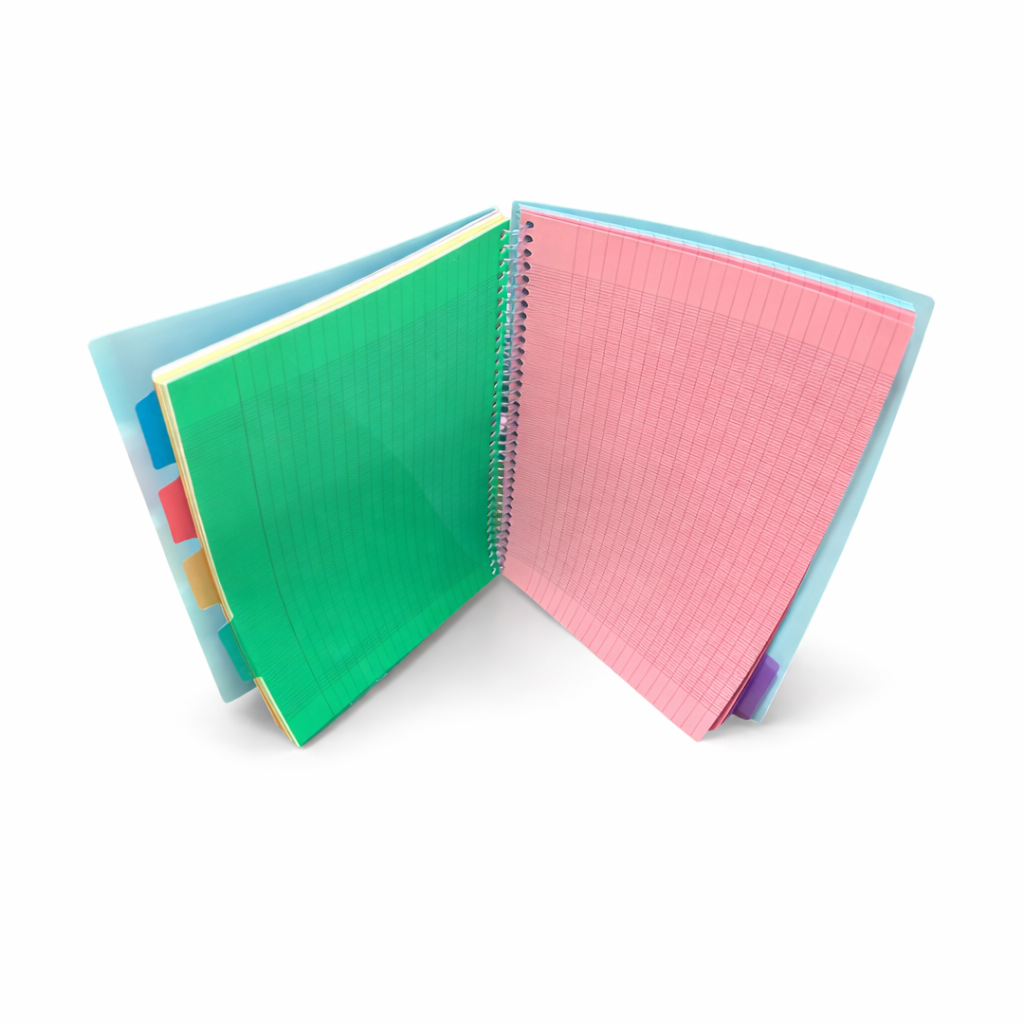 Cahier ouvert aux couleurs pastel