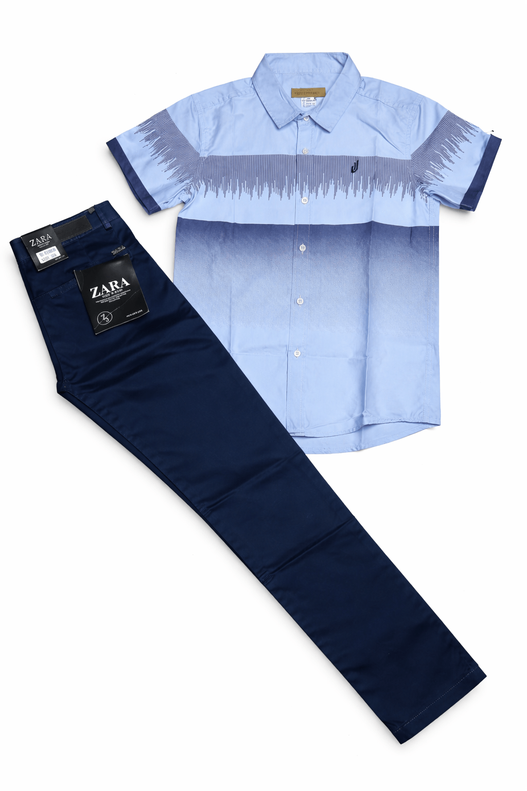 Tenue décontractée avec chemise et pantalon