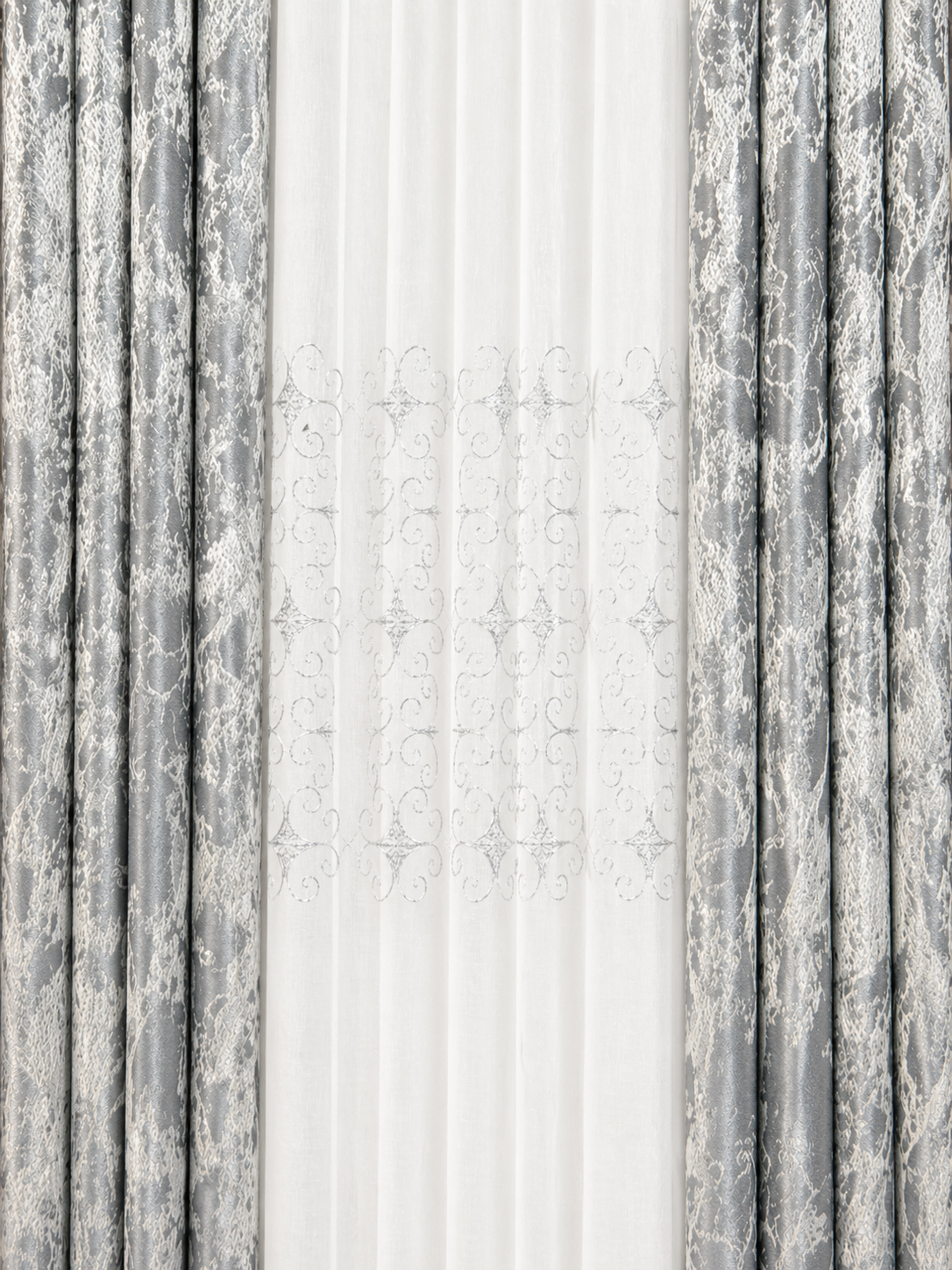 Rideau élégant et orné en lin