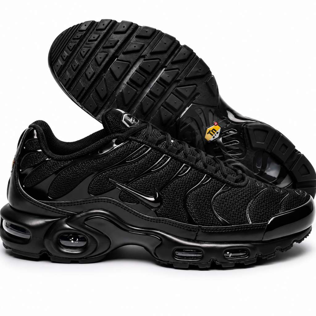 Baskets noires Nike Tn