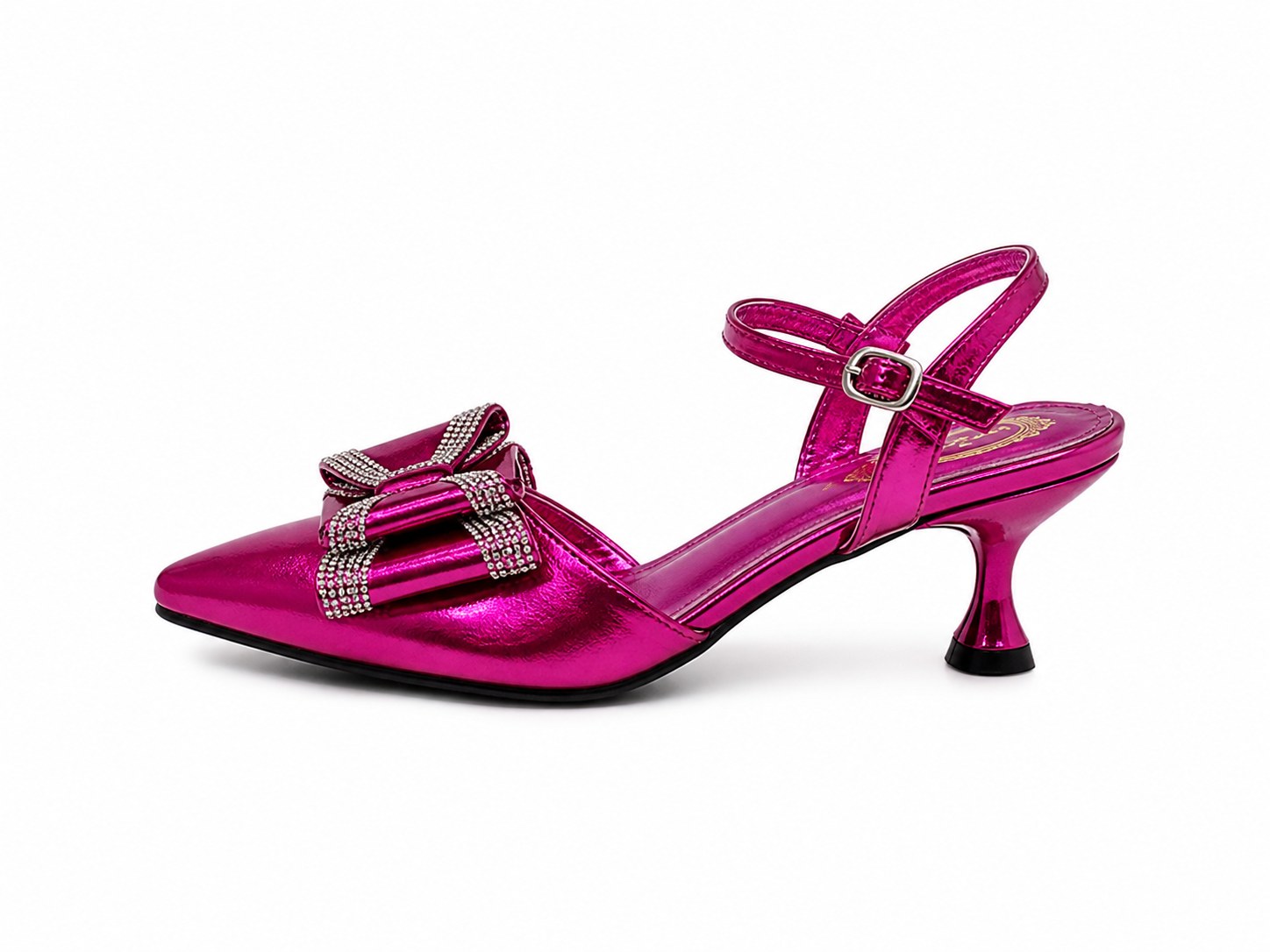 Chaussure et clutch rouges élégants