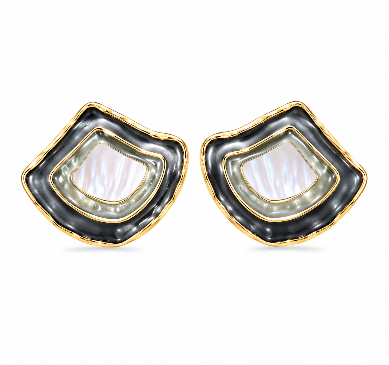 Boucles d'oreilles modernes