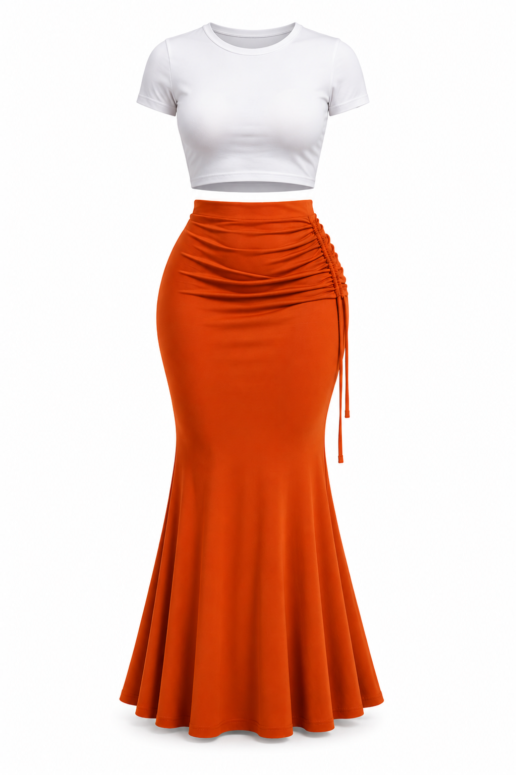 Ensemble blanc et jupe orange drapée
